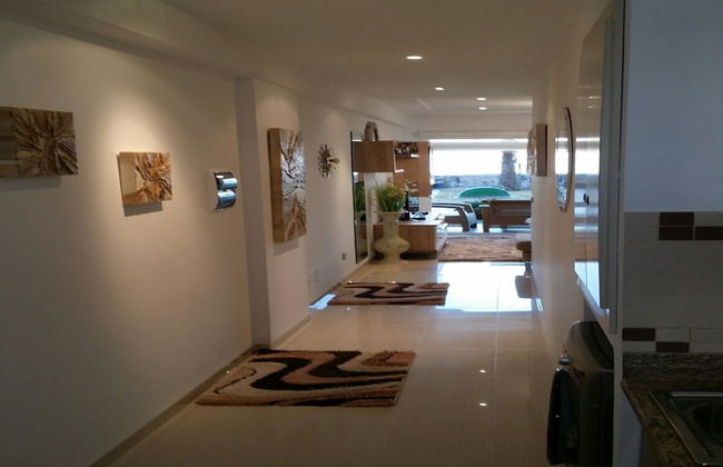 Beach Front Luxury Living Apartment - Foto 18