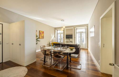 Cardosas Square Living - Photo 9