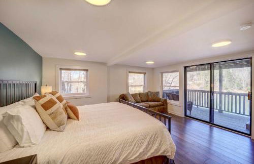 Lakefront Butler Retreat with Hot Tub and Dock! - Foto 11