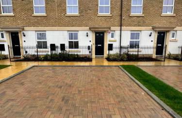 Modern 4 Bed - 2.5 Bathroom Home - Foto 2