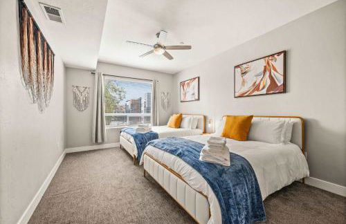 2BR Downtown SLC Hot Tub Free Parking - Foto 7