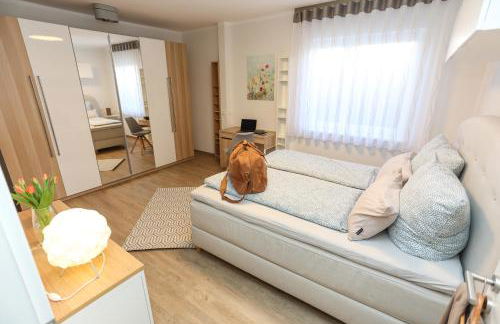 WEINQUARTIER Bad Kösen 65 qm Küche Parkplatz Terrasse Weinbergsblick - Foto 33