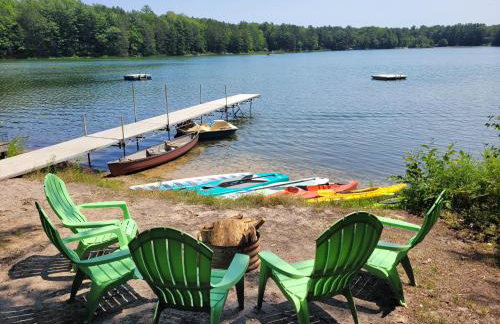 The Cub Hill Chalet - Private Lakefront with Spa! - Foto 3