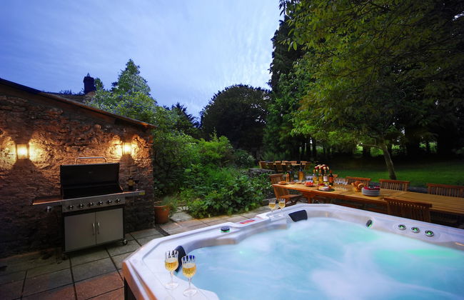 Beautiful 7 bedroom house hottub wifi - Foto 47