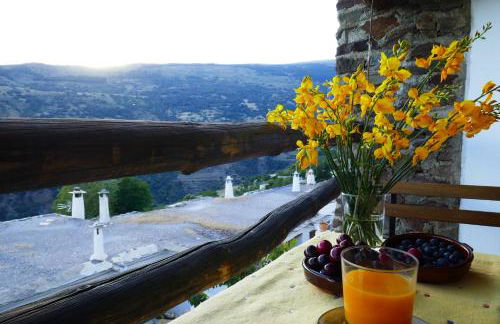 La Higuera - Photo 1