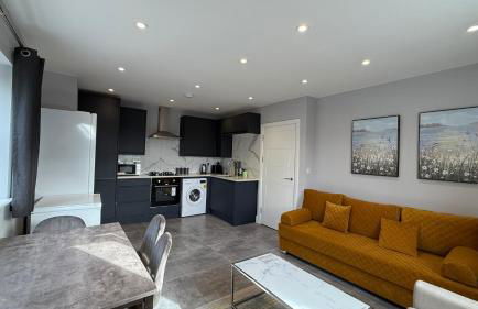 Modern 2 Bed Apartment Includes Free Parking - Foto 12