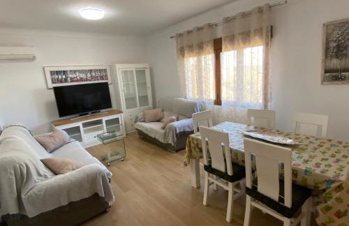 Chalet con piscina privada de 4 dormitorios Las Herrerias -cerca de Vera Playa- - Foto 22