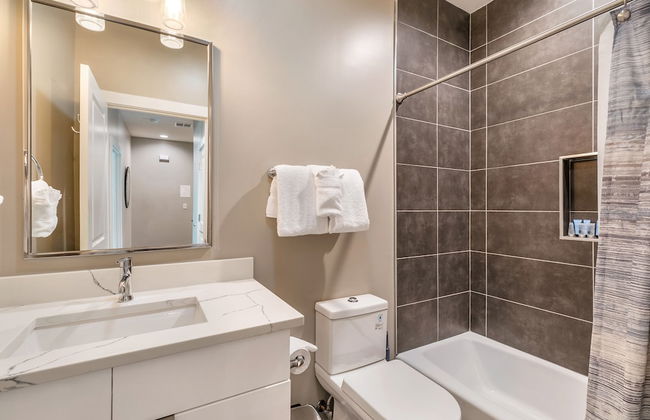 Spacious 4BR 10 Min to French Quarter - Foto 14