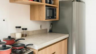 Apto 2 min Uberlândia Shopping, UMC, Leroy Merlin, Unitri c Ar condicionado - Foto 5, stove