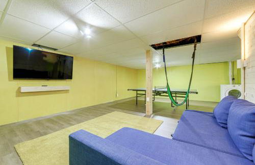 Creek View and Hot Tub Woodsy Maggie Valley Cottage - Foto 28