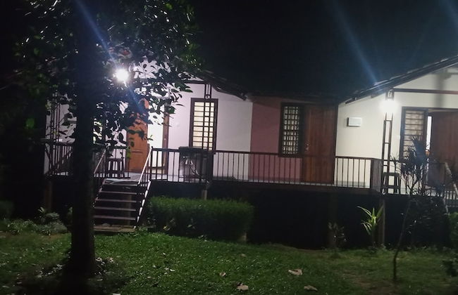 Family Villa is a hut Style Accommodation - Foto 3