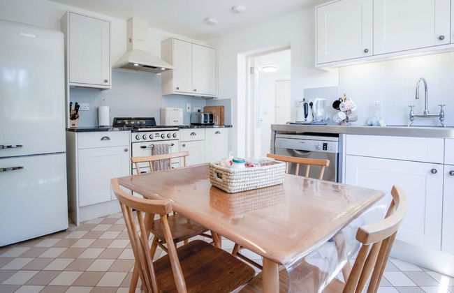 Palace Park - 2 Bedroom Bungalow - Manorbier - Photo 14