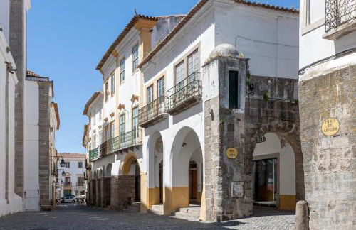 Casa das Arcadas, free Garage - Praça de Giraldo - Foto 21