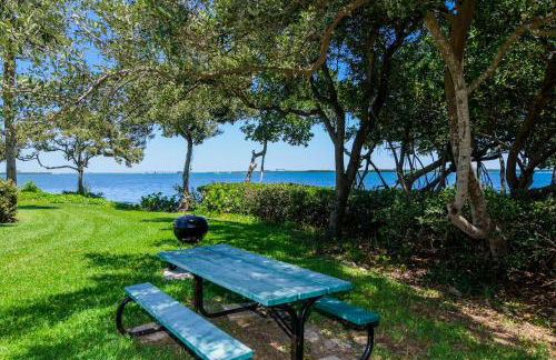 Beach and Bay Getaway - Foto 41