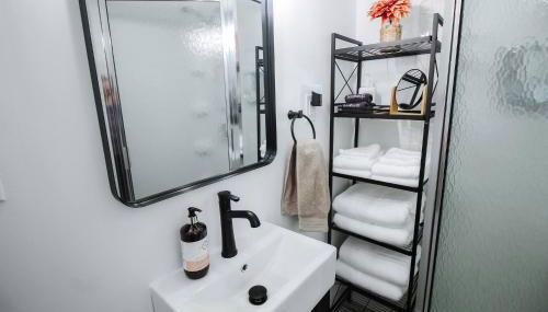 Central Location with In Home Washer and Dryer - Foto 5, Other