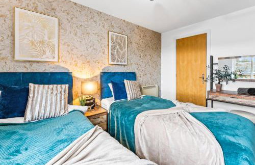 30 percent off! Stylish 2 Bed 2 Bath Abode with Parking - Foto 16