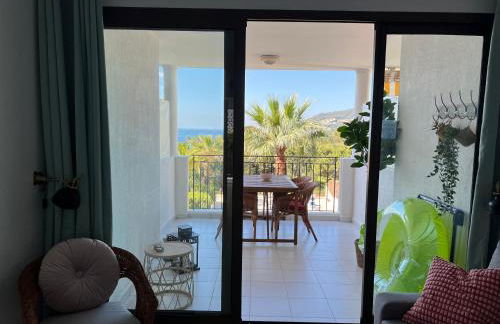 Pool , 150m to beach, seaview - Foto 7