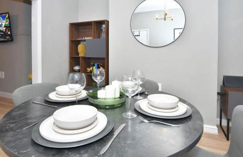 Elm House by YourStays - Lovely home in Cheshire, quiet residential street - Photo 15