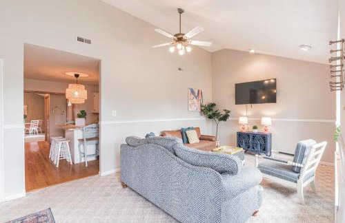 Serene single story, Grill, Fire Pit, fenced yard and Pet friendly stay - Foto 16