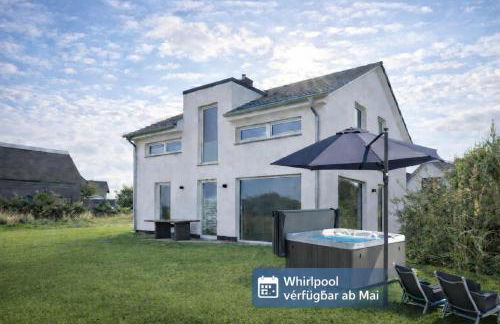 HausLIEBLINGSPLATZ - am Meer - Luxus Villa mit 4 Schlafzimmern, 3 Badezimmern Sauna, Kamin, Weber-Grill und Wallbox - Foto 4