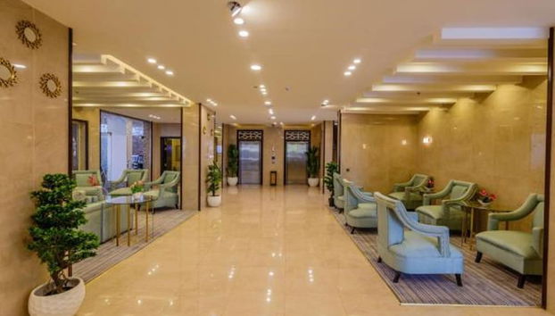 Coin salon dans le hall