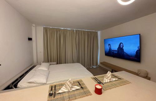 Marbella Hideaway BBQ, POOL & Best walking distance Beaches - Photo 4