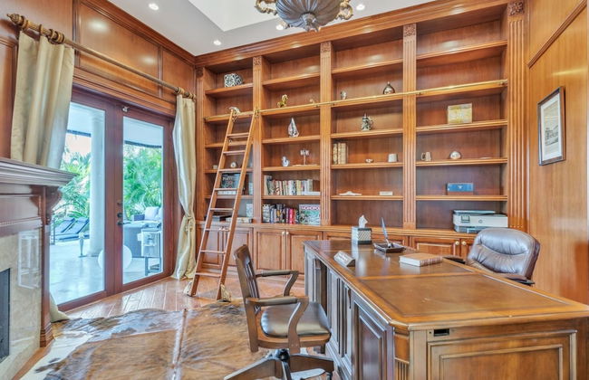 Luxury Home Villa D' Amore Southern Florida Paradise Sleeps 10 5 Bedroom Villa by RedAwning - Foto 12