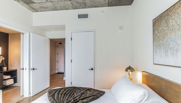 High Rise Luxury Condo With Lake & City Views - Foto 3, Quarto