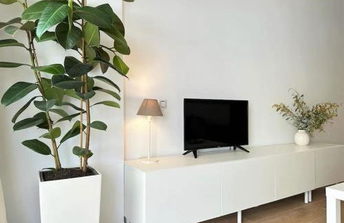 Your Poolside Paradise by the Sea - Foto 27