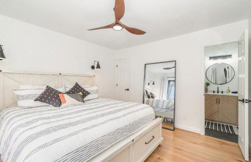 Lake Point Escape on Belews Lake - Foto 13