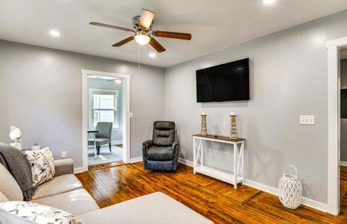 3 Mi to Camp Lejeune Home with Fire Pit and Grill! - Foto 3