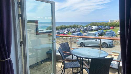 SEA VIEWS, beachside apartment with balcony - Foto 5