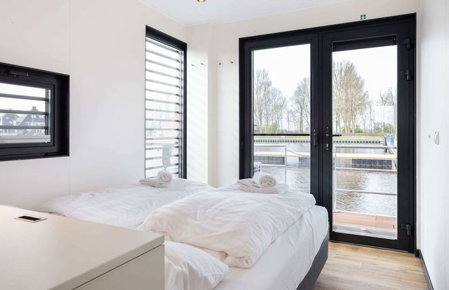 Unique Houseboat on and Around the Sneekermeer - Foto 9