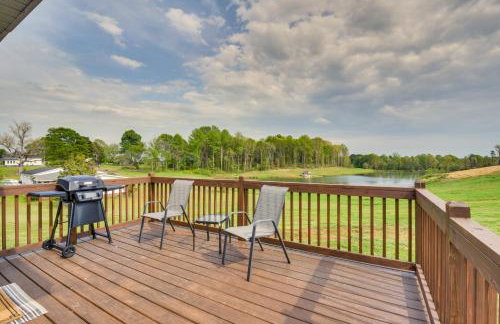 Cozy Fair Play Home with Deck 4 Mi to Lake Hartwell! - Foto 2