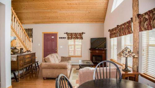 Twin Owls Lodge, Great for families Master bedroom, Loft, full kitchen, Dogs OK - Foto 1