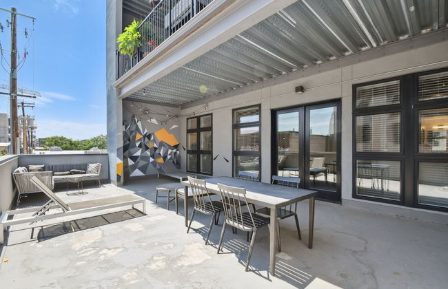 Cowboy Muse | RiNo Art Lofts - Foto 32