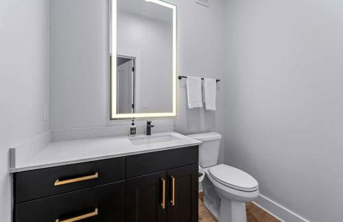 Luxury Condo Sleep the Whole Family Pool and Gym - Foto 23