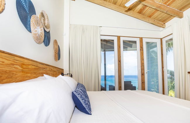 Awesome Over The Water Overlooking West End - Aire Agua 3 Bedroom Home by RedAwning - Photo 7