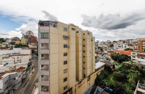 Studio com ar e varanda bairro São Mateus - Foto 12