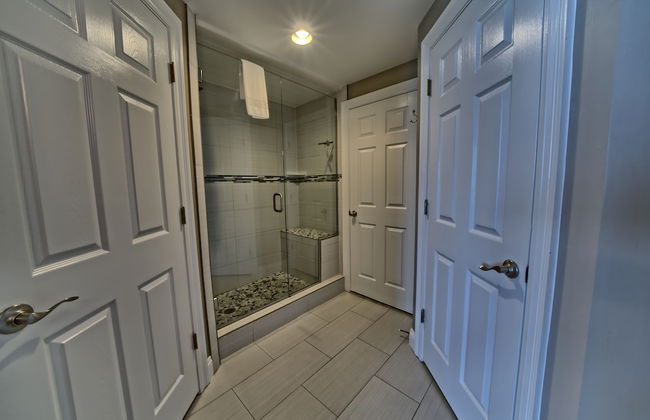 Pleasant Oceanfront Condo with Large Balcony and Beach Access - Unit 1605 by RedAwning - Foto 30