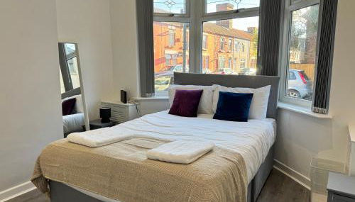 Now Screening…Large Movie Place 60 Inch TV (Sleep 11) - Foto 5