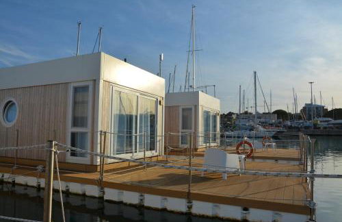 AQUA RESORT GIULIANOVA - Houseboat Experience - Photo 29