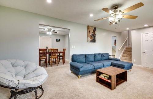 Family Home with Yard - 25 Mi to Downtown Atlanta! - Foto 2