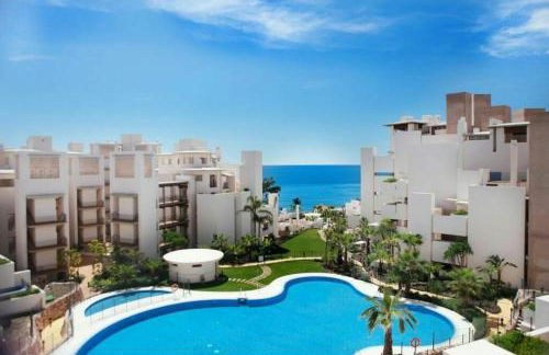 Bahia de la plata Estepona - Photo 1