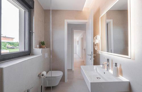 NEW! Luxury Villa Carlotte with 11m pool - Foto 39