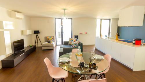 Guest H4U - Bonjardim Pop Art City Center - Foto 3, Garden view