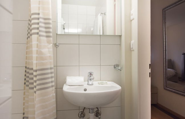 Stylish Apartment in the Heart of Zug by Airhome - Foto 6