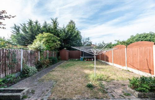 4 Bedroom Family Home In South East London - Photo 24