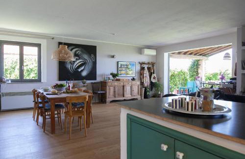 Wonderful villa with swimming pool near the sea. - Foto 31