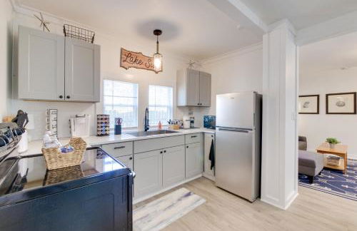 Walk to Lake Nautical Akron Cottage with Deck! - Foto 2